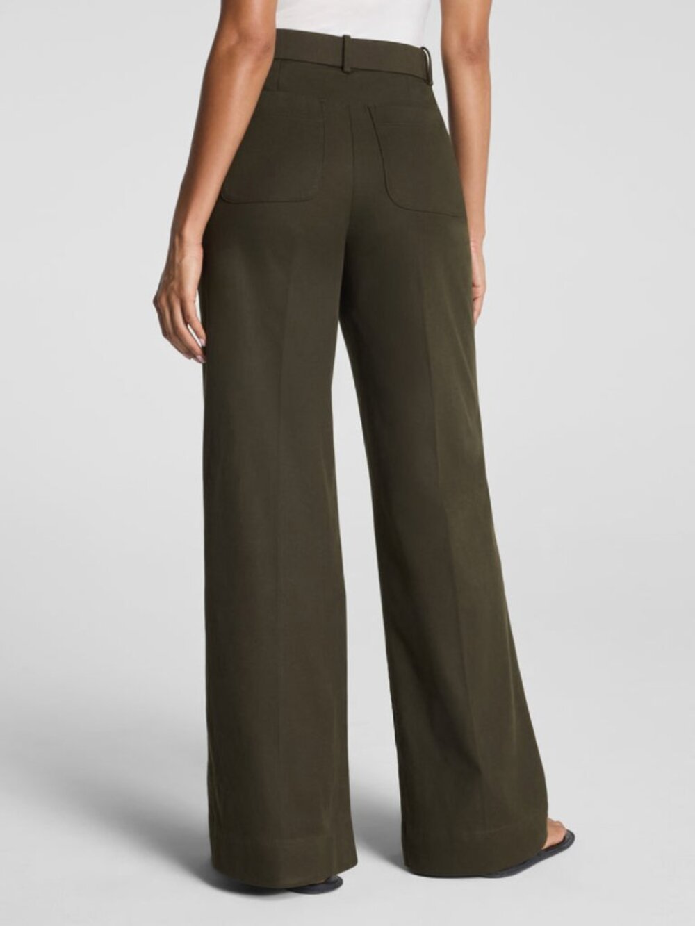SPANX Supersmooth Stretch Twill Wide Leg Pant in Moss Shadow M - Picture 2 of 15
